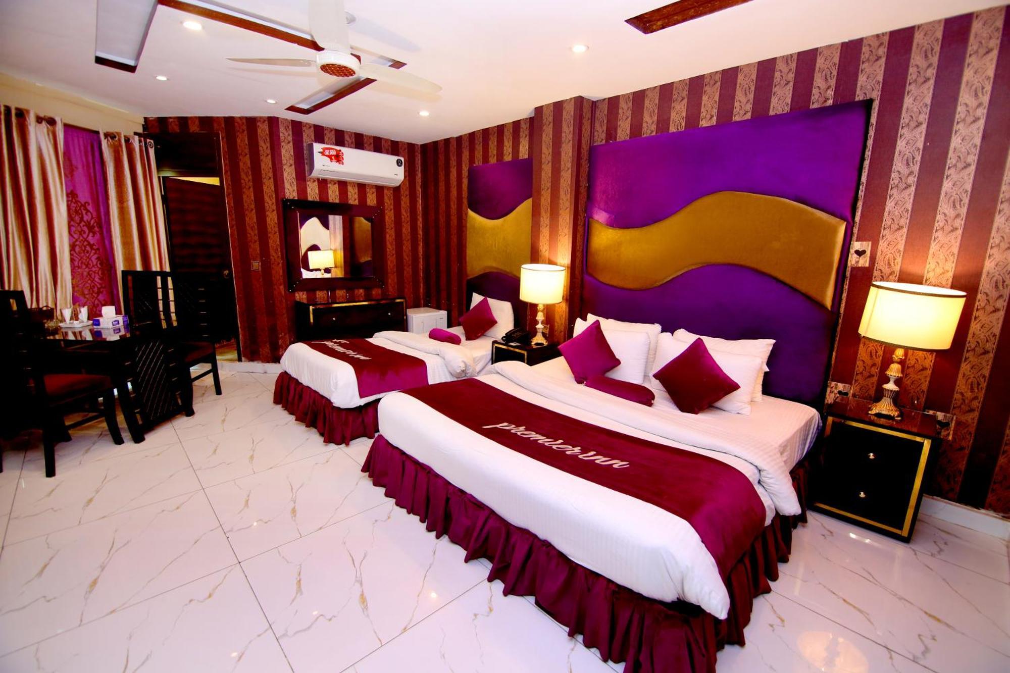 Hotel Premier Inn Gulberg Lahore Exterior foto