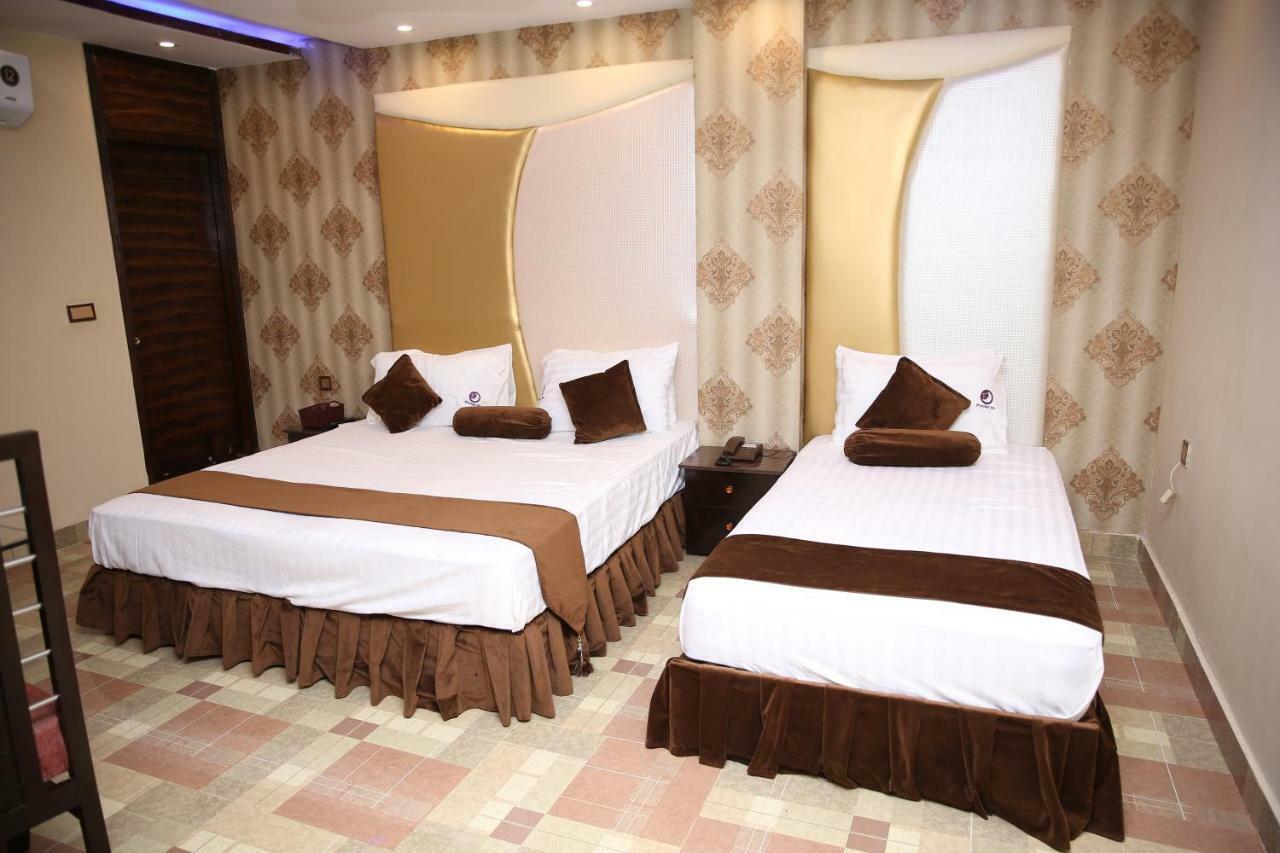 Hotel Premier Inn Gulberg Lahore Exterior foto