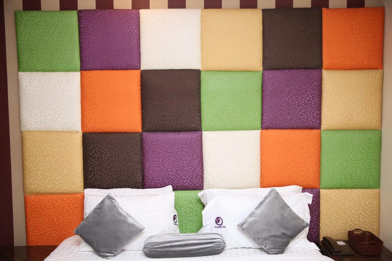Hotel Premier Inn Gulberg Lahore Exterior foto